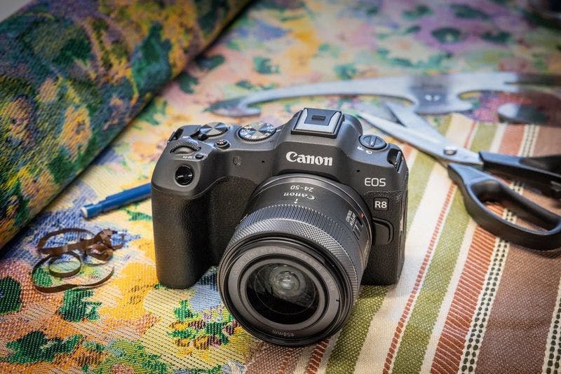 Cover Image for Exploring the Canon EOS R8: A New Full-Frame Contender for Enthusiasts
